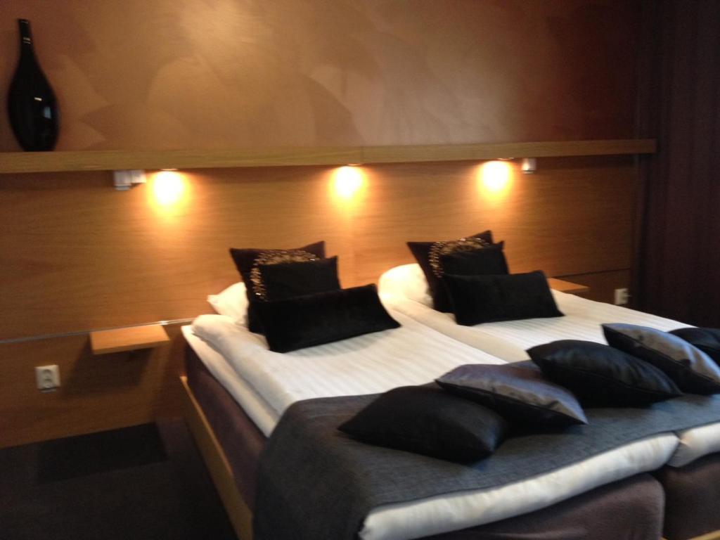 Kumla Hotel Habitación foto